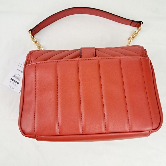 Time and Tru Women's Red Puffer Quilted Envelop Style Handbag, purse - Picture 5 of 11